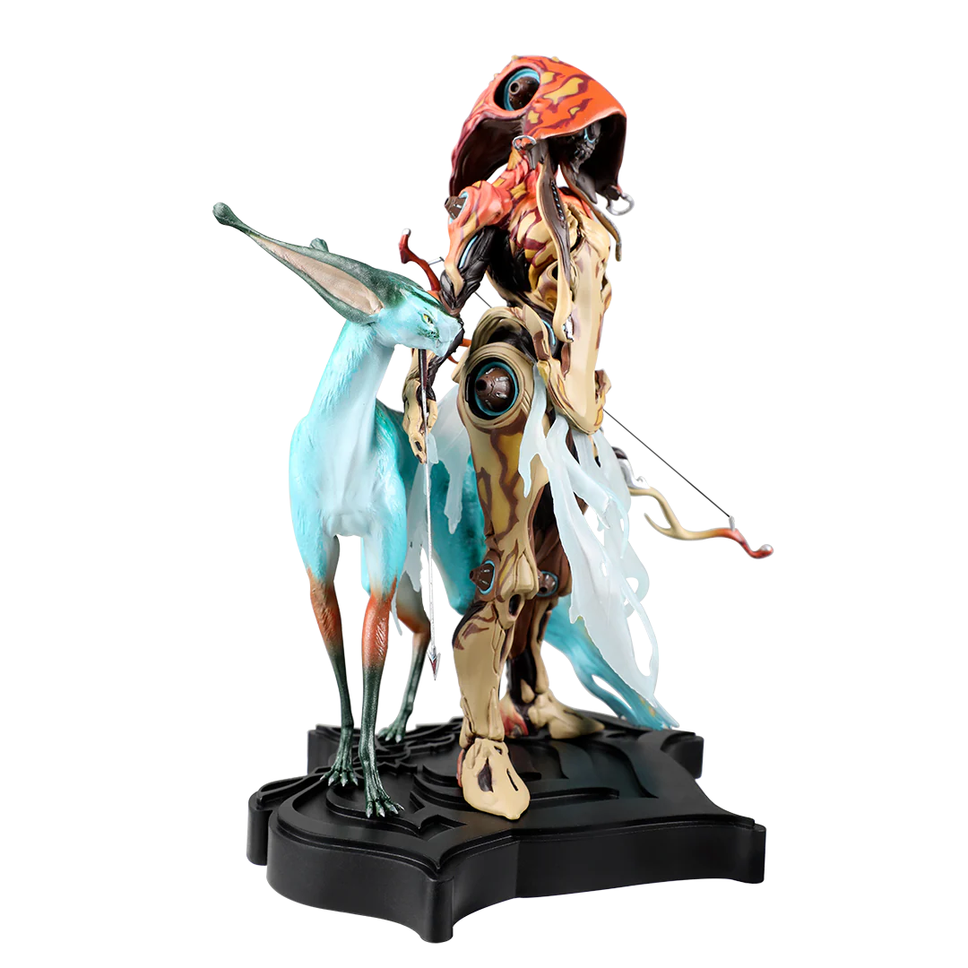 Ivara Collector's Statue - Image 4